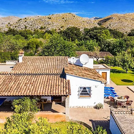 Rei Villa *